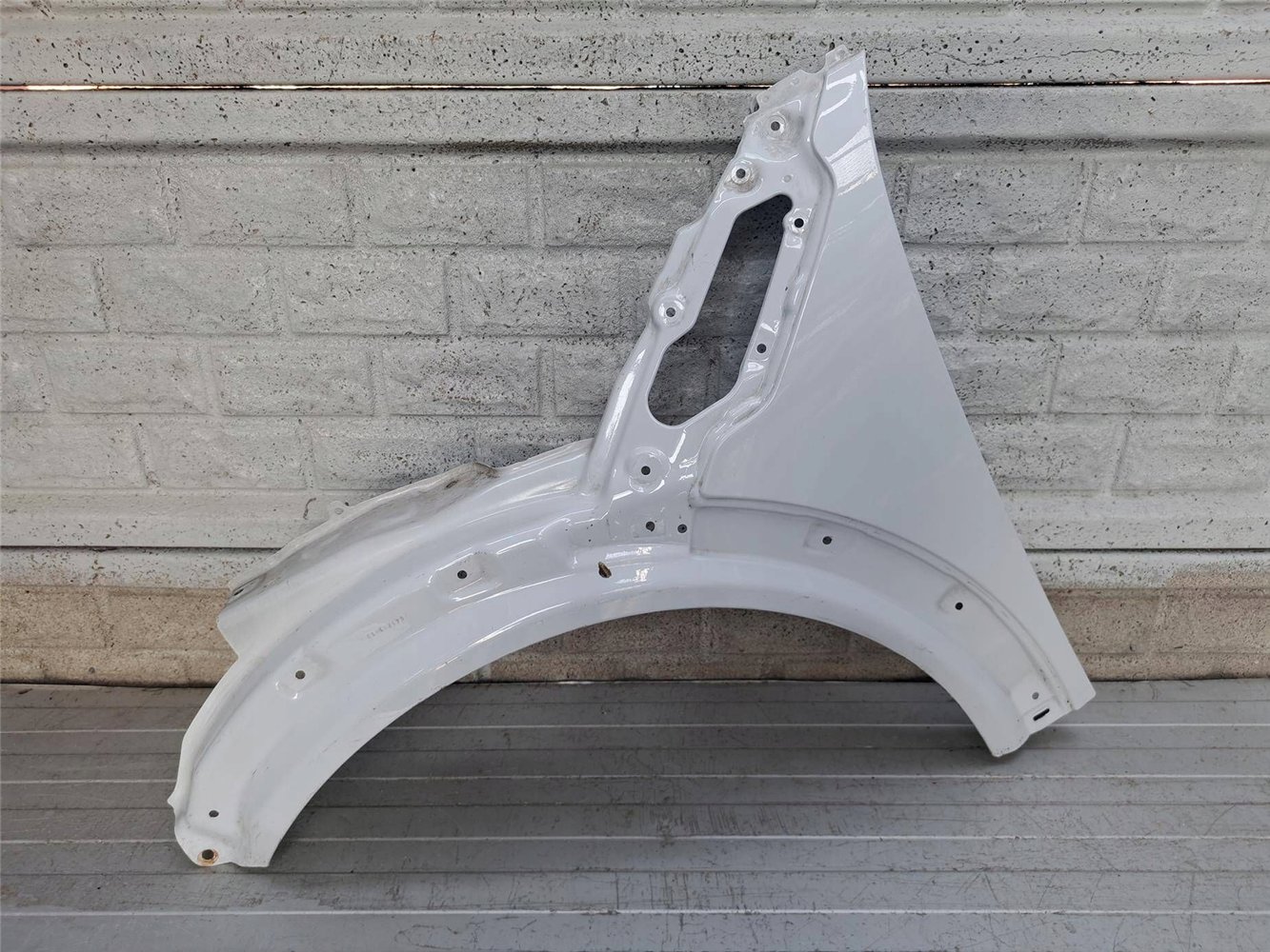 MINI COOPER COUNTRYMAN PACMAN R60 61 BŁOTNIK LEWY ORYGINAŁ (17883059032)