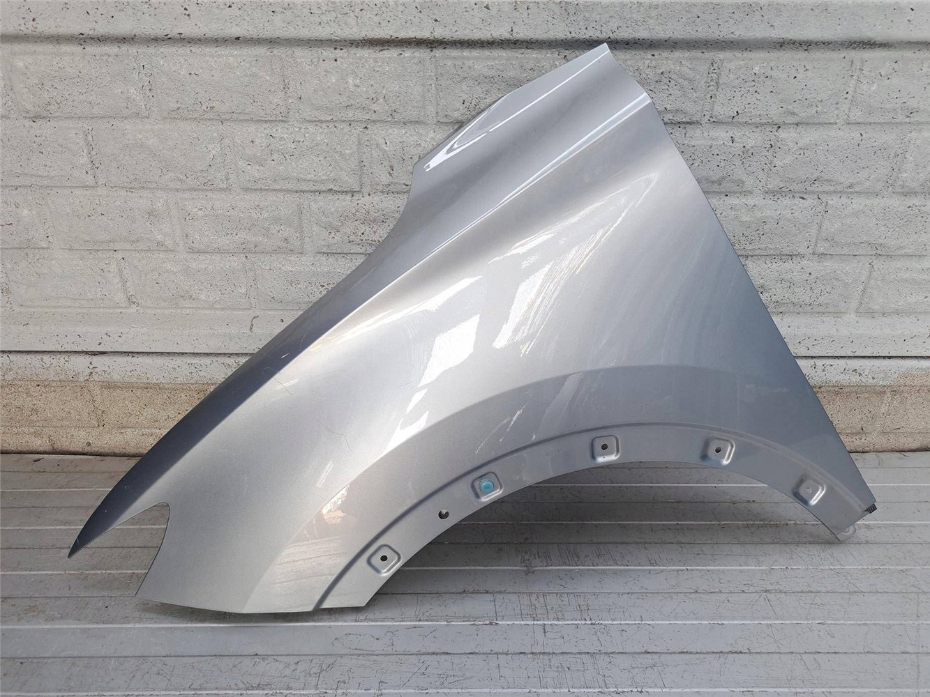 MG ZS EV BŁOTNIK PRZEDNI LEWY ORYGINAŁ (17883068180)