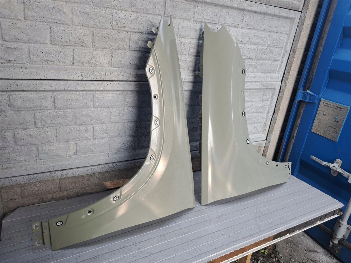 MERCEDES GLS II X167 167BŁOTNIK PRAWY LEWY NOWY ORYGINAŁ (17883090745)