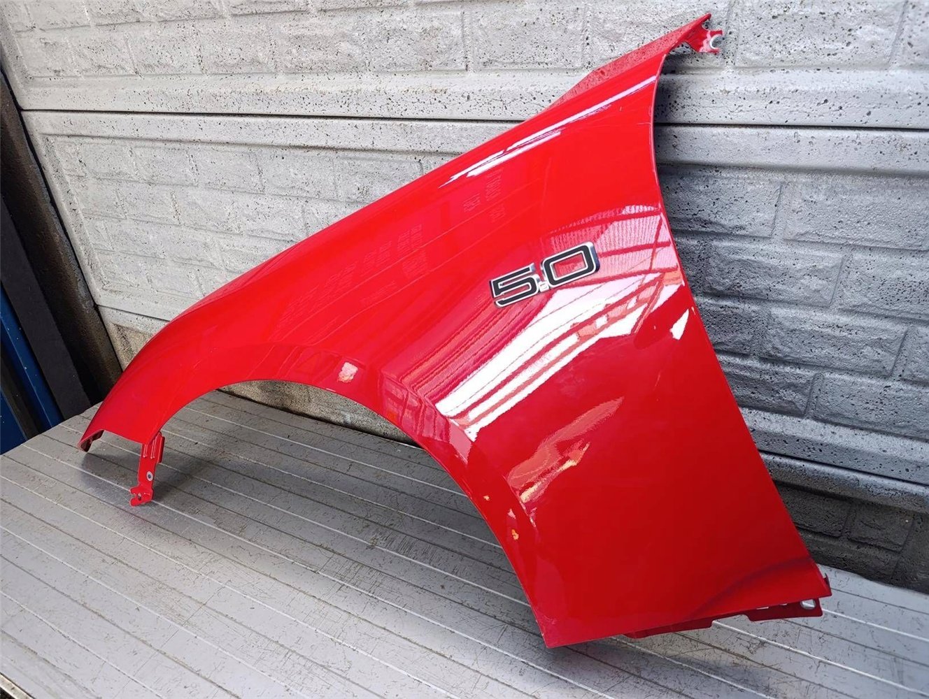 FORD MUSTANG VII 2023- BŁOTNIK LEWY PRZEDNI ORYGINAŁ (17883105313)