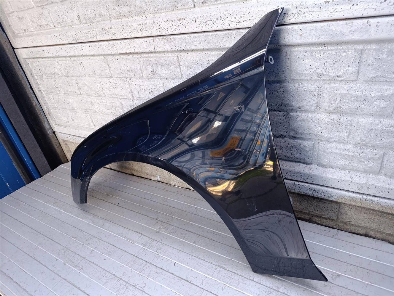 AUDI A4 B8 09-12 PRZED LIFTEM BŁOTNIK PRZEDNI LEWY ORYGINAŁ (17883126843)