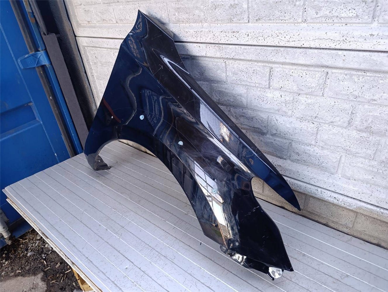 MITSUBISHI L200 FIAT FULLBACK 14-20 BŁOTNIK PRAWY ORYGINAŁ (17883141150)