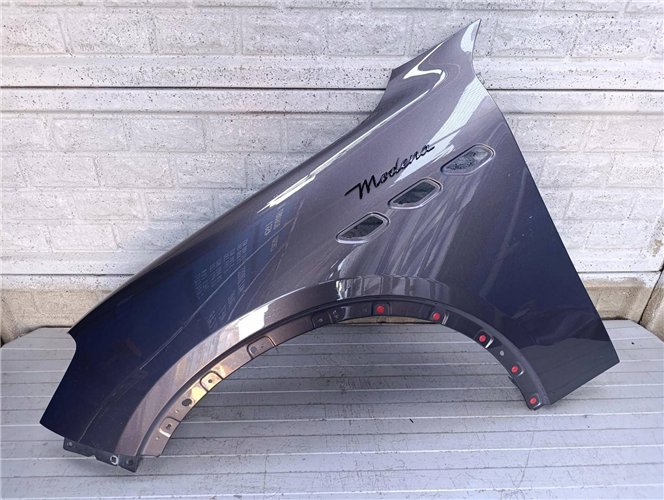 MASERATI GRECALE 22- BŁOTNIK LEWY PRZÓD ORYGINAŁ (17883147283)