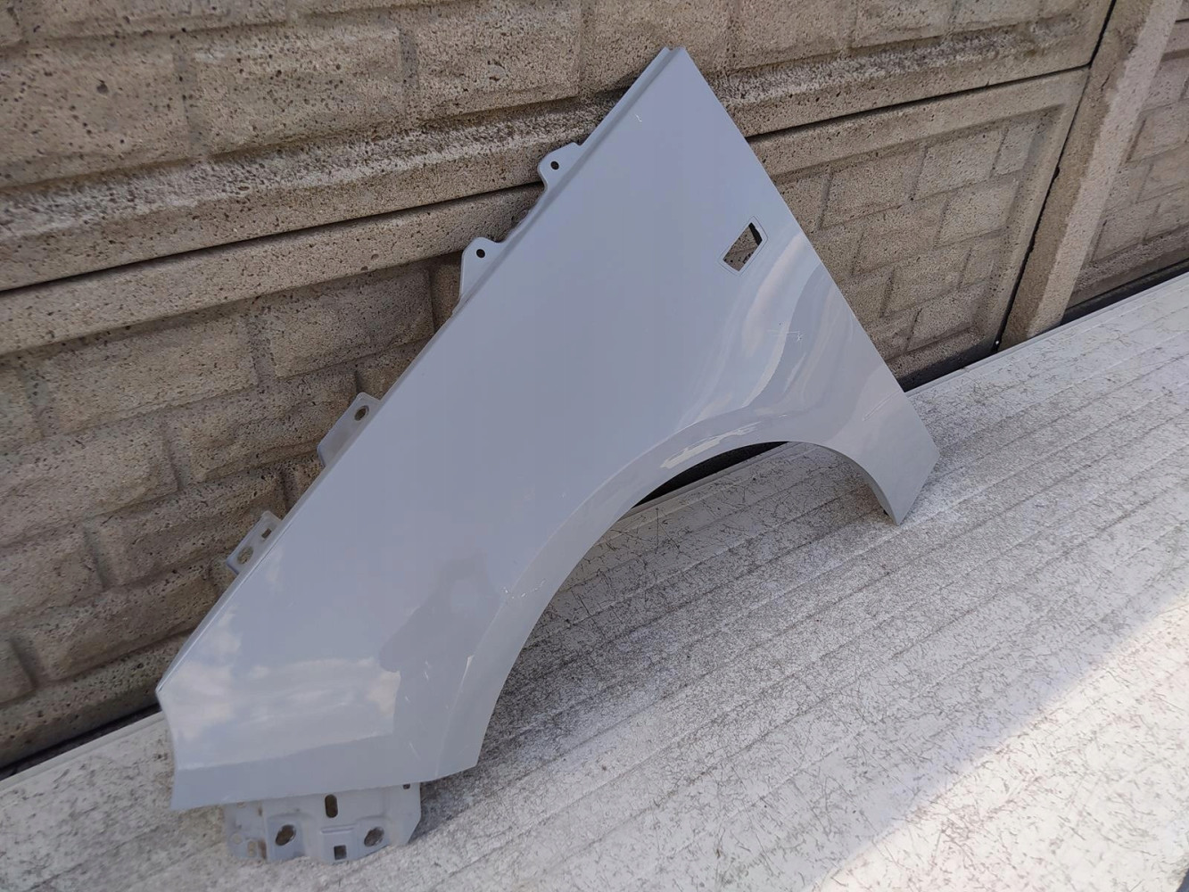 OPEL ADAM BŁOTNIK PRZEDNI LEWY - (12364177550)