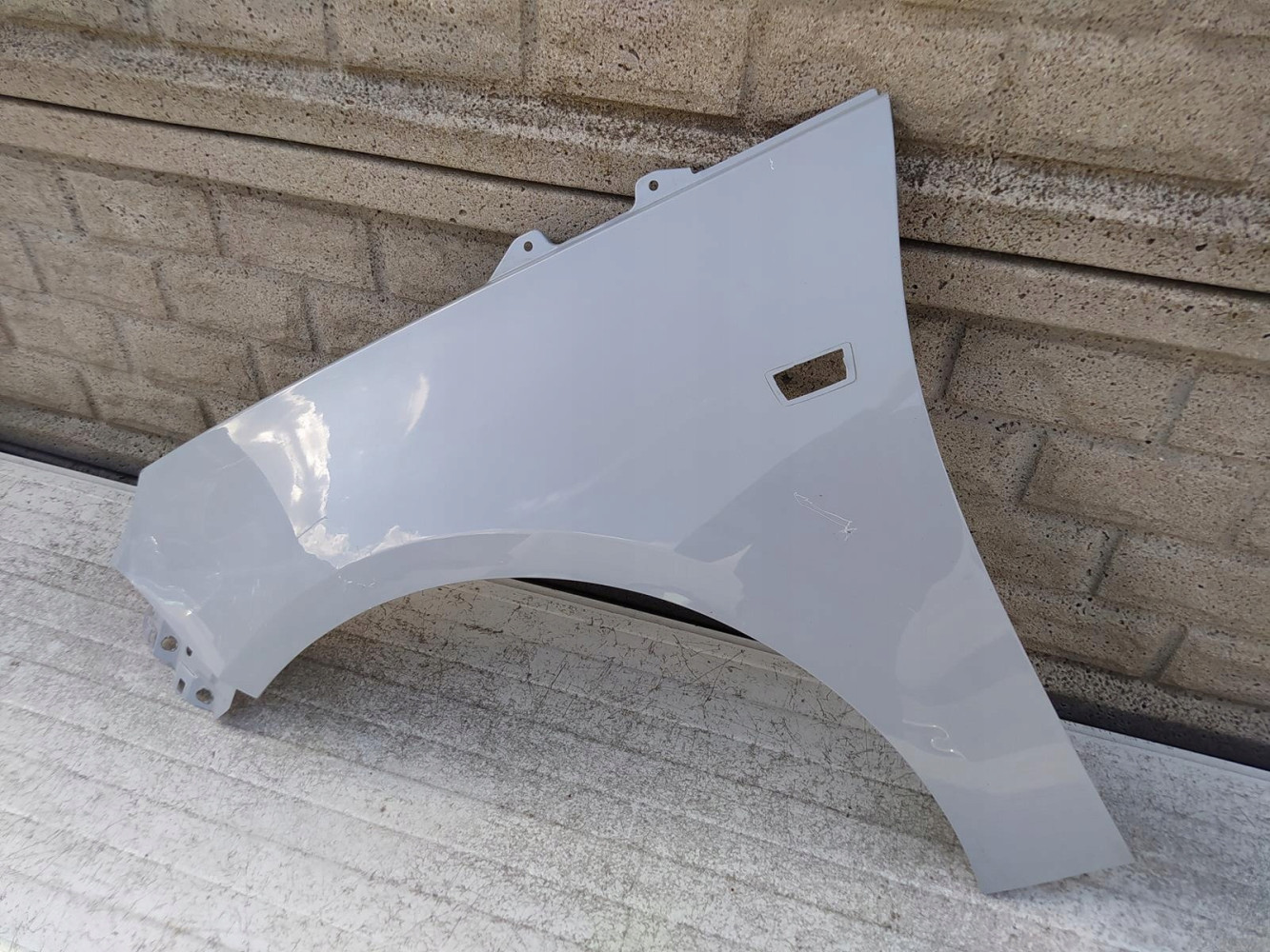 OPEL ADAM BŁOTNIK PRZEDNI LEWY - (12364177550)