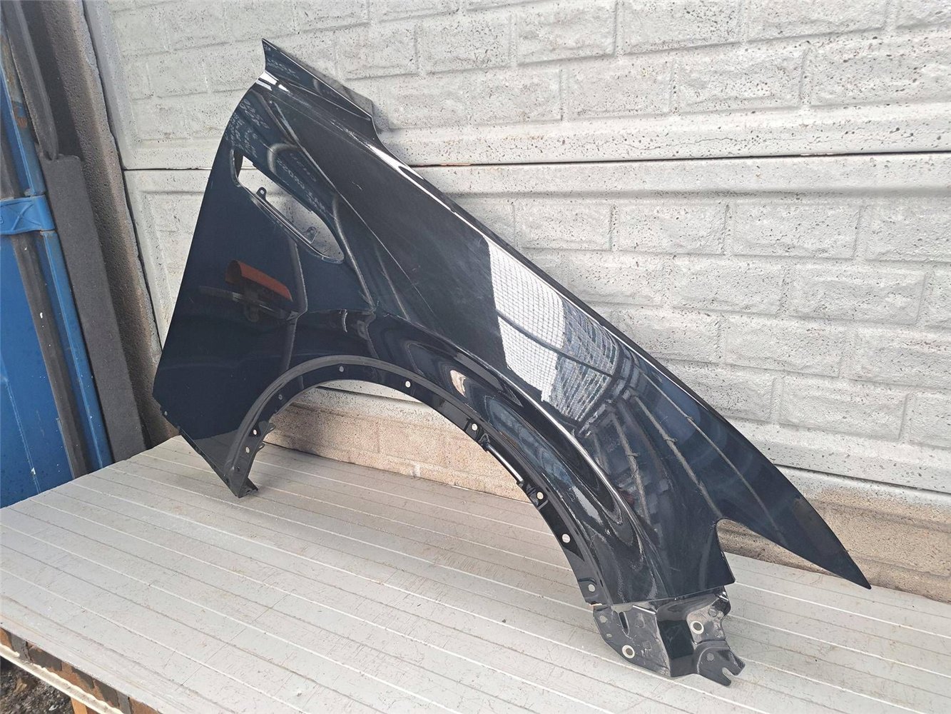 MAZDA CX60 CX-60 BŁOTNIK PRAWY PRZEDNI ORYGINAŁ (17893957809)