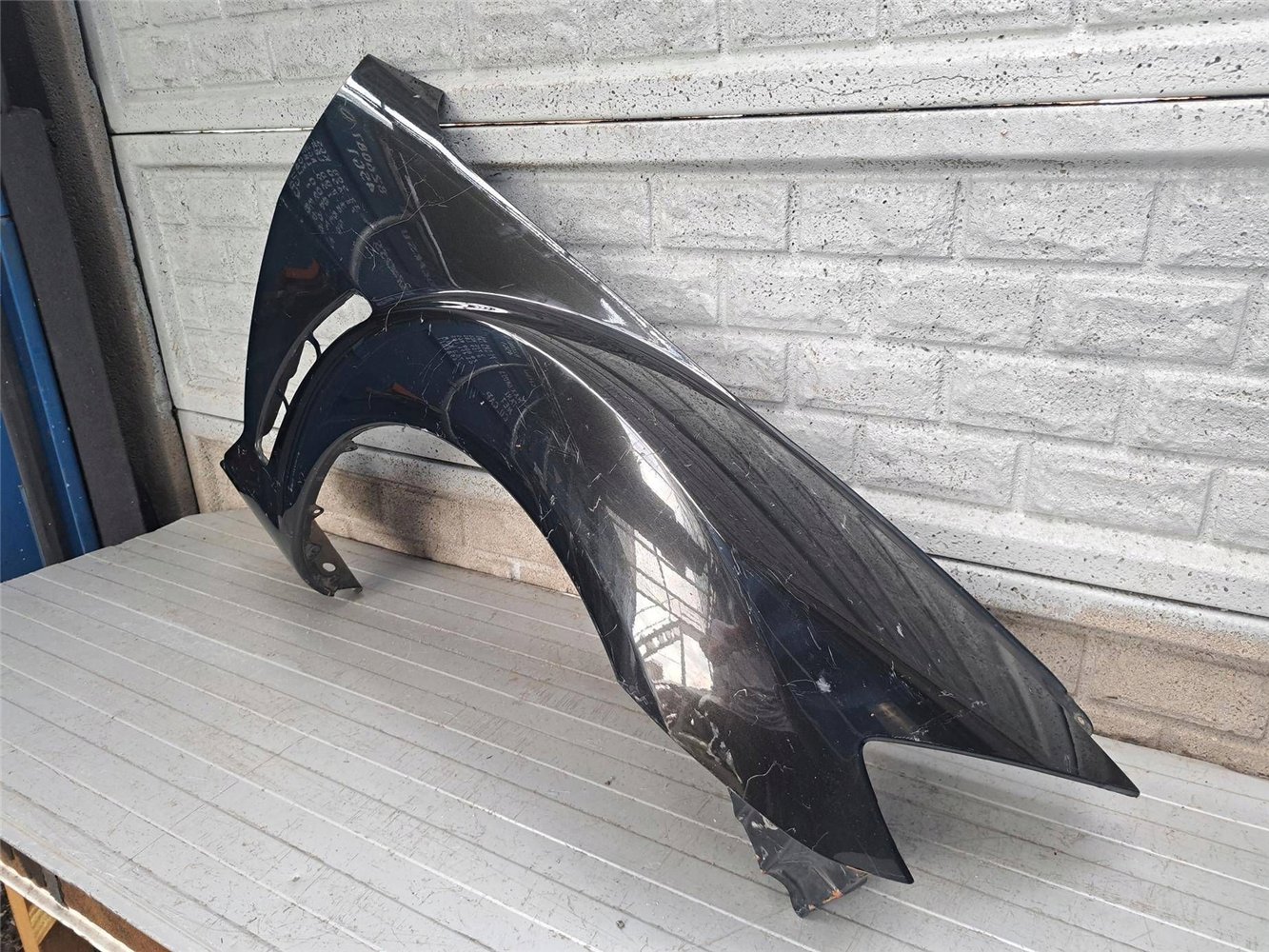 MAZDA RX8 RX-8 2003-12 BŁOTNIK PRAWY PRZEDNI ORYGINAŁ (17894046935)