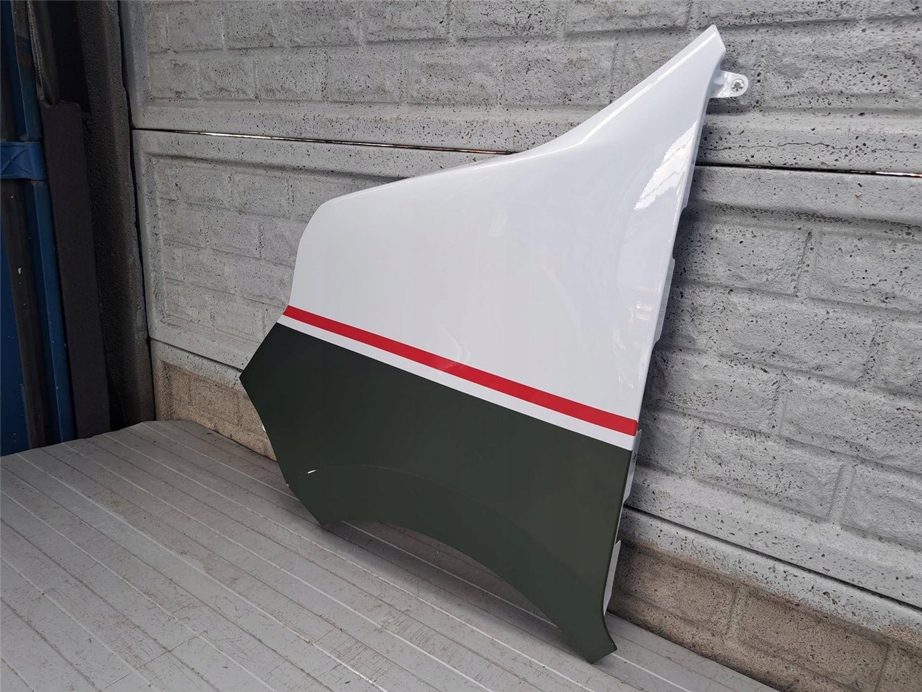 NISSAN NV400 NV 400 BŁOTNIK LEWY PRZÓD ORYGINAŁ (17894057144)