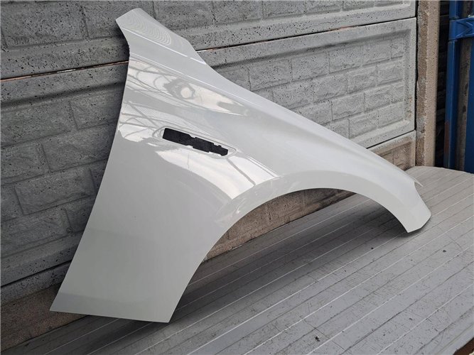 BMW 5 V GT F07 GT5 BŁOTNIK PRAWY PRZEDNI ORYGINAŁ (17894071075)