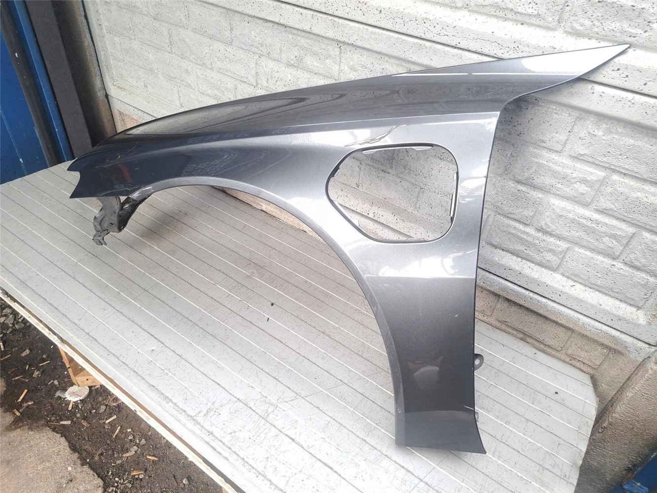 AUDI E-TRON GT ETRON RS 4J3 BŁOTNIK LEWY PRZEDNI ORYGINAŁ (17897057992)