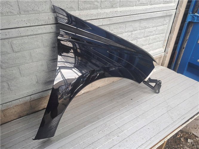 MITSUBISHI OUTLANDER 12-15 BŁOTNIK PRAWY PRZEDNI ORYGINAŁ (17897079342)