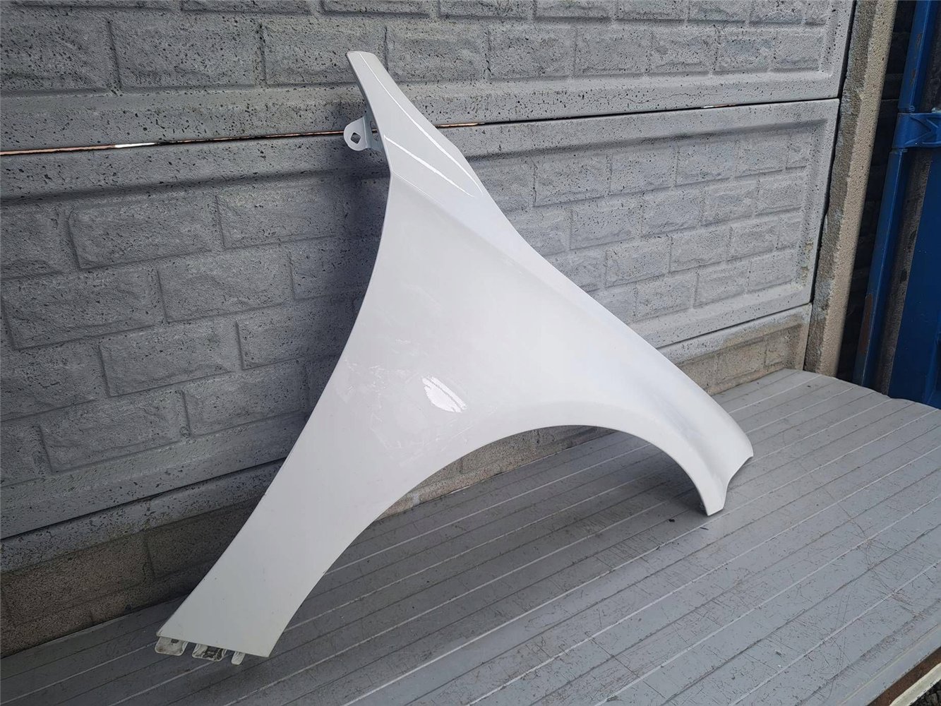 MERCEDES A KLASA W177 W 177 AMG BŁOTNIK PRAWY ORYGINAŁ (17897093116)