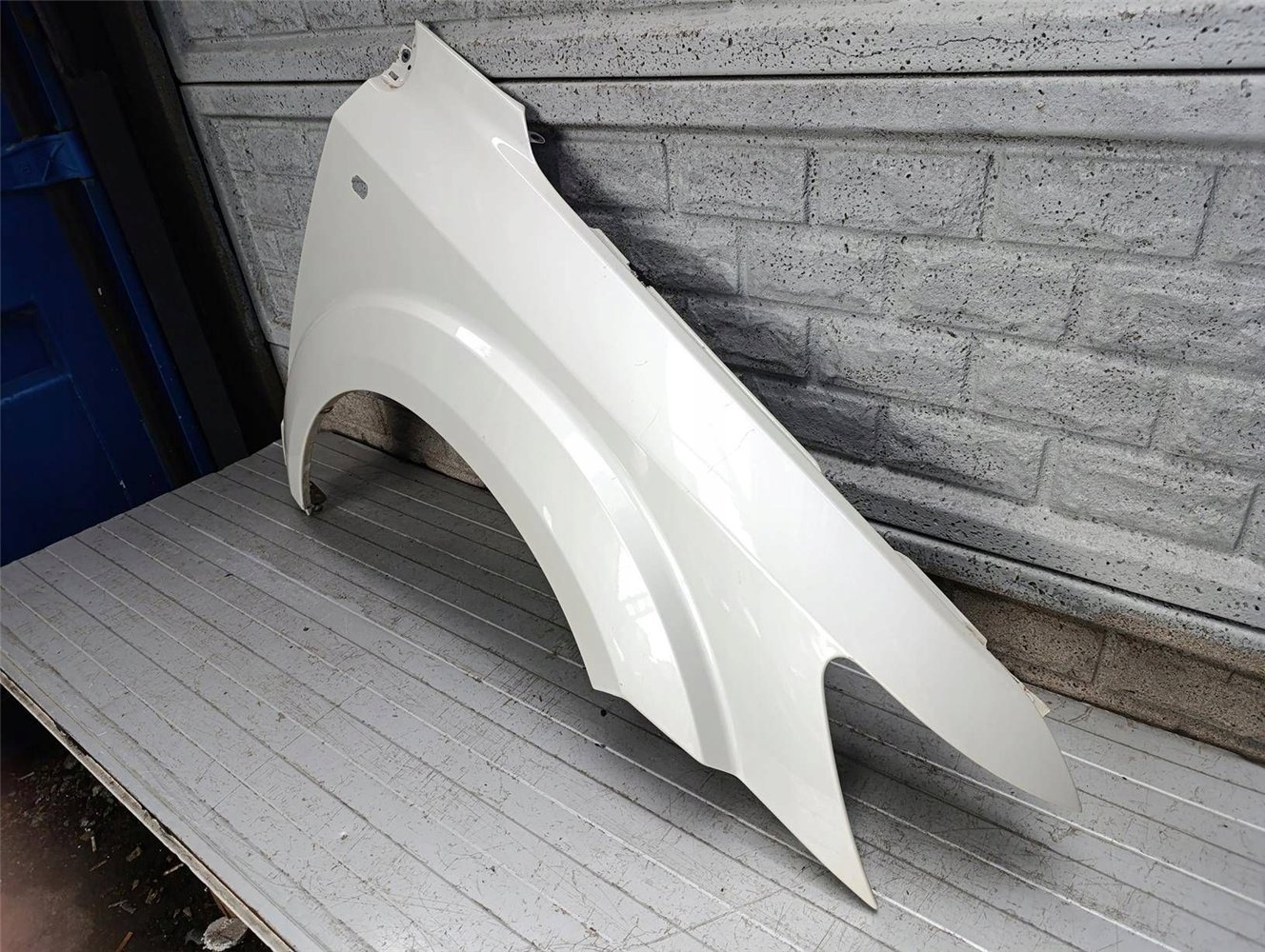 FIAT FREEMONT DODGE JOURNEY BŁOTNIK PRAWY ORYGINAŁ (17897112270)