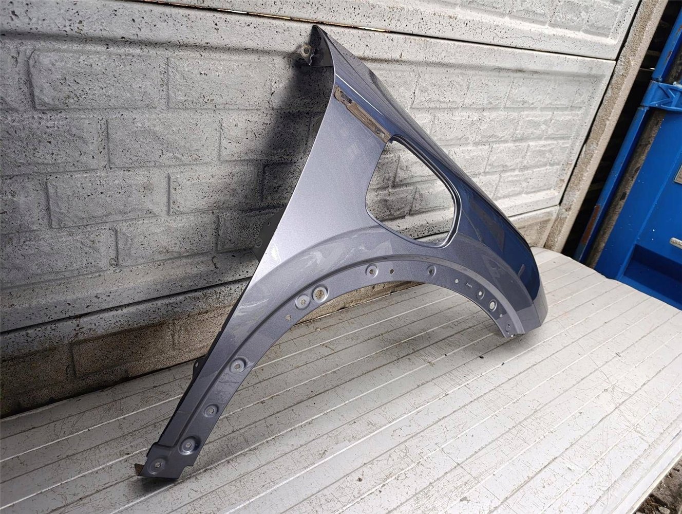 BYD ATTO 3 BŁOTNIK PRAWY ORYGINAŁ (17897140439)