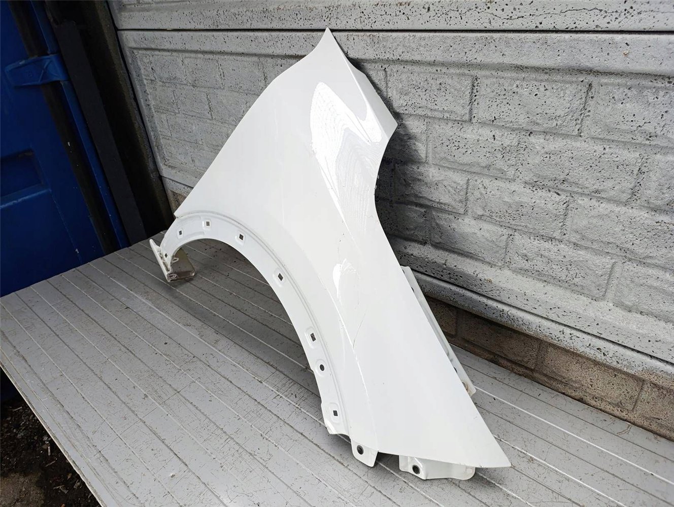 KIA NIRO 2022- BŁOTNIK PRAWY PRZEDNI ORYGINAŁ (17897163468)