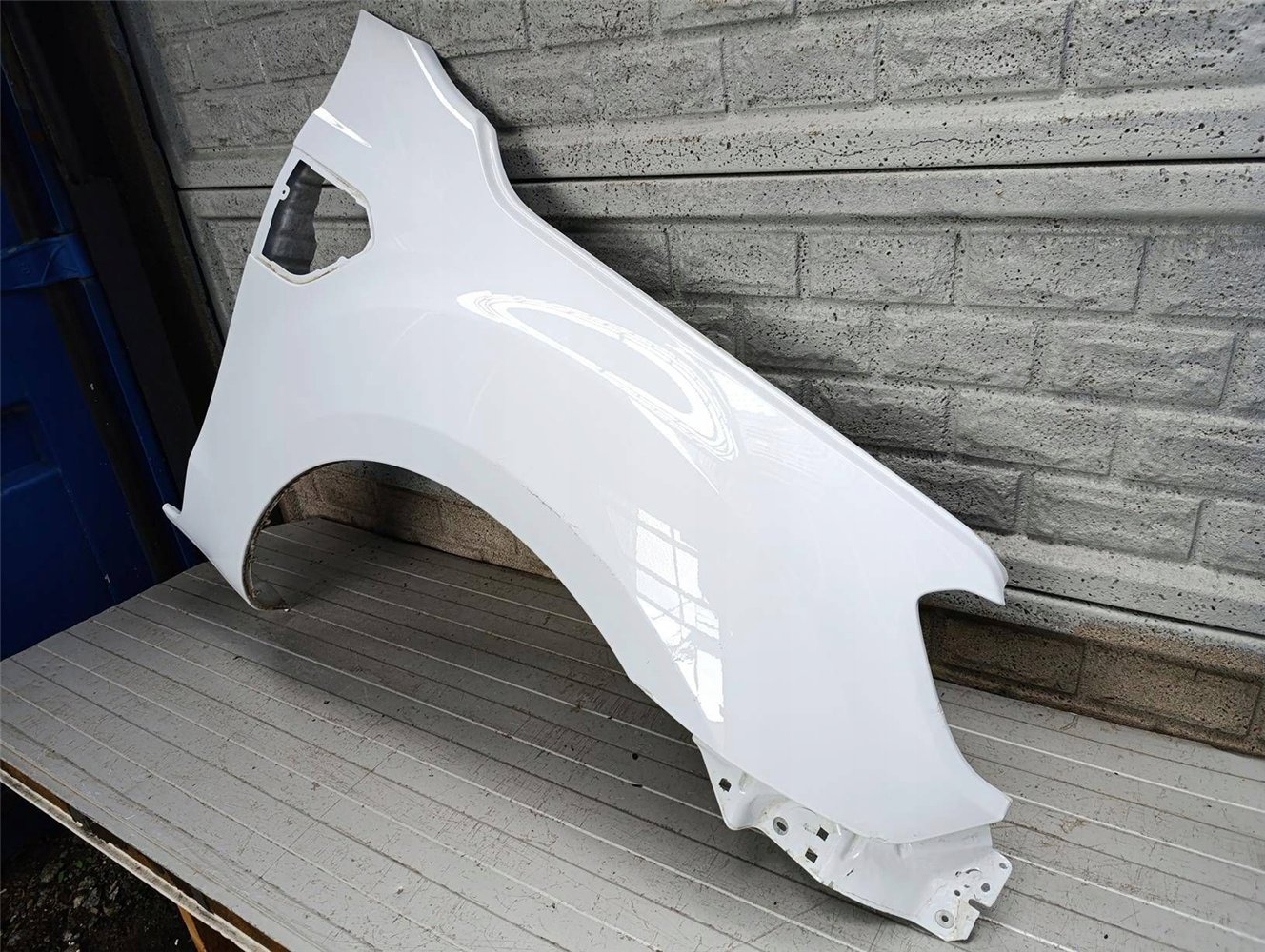 FORD RANGER LIFT 17-22 BŁOTNIK PRAWY PRZEDNI ORYGINAŁ (17897165489)