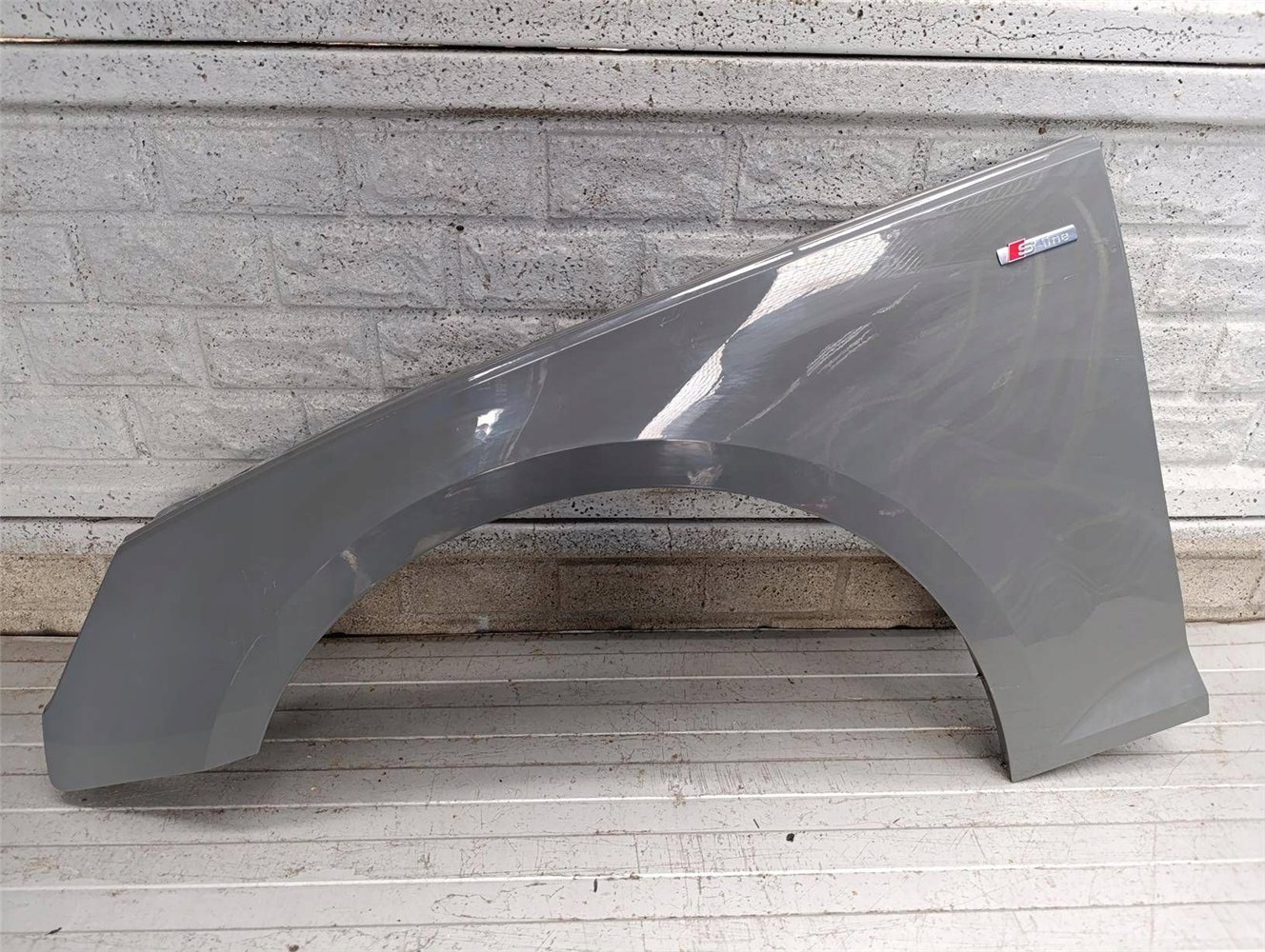 AUDI A4 B9 8W 2015-2020 BŁOTNIK LEWY PRZEDNI ORYGINAŁ (17897283533)