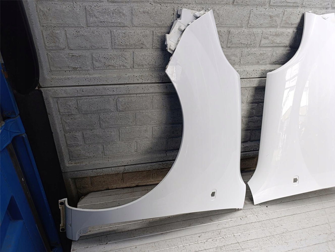 RENAULT KANGOO 2 II 2013-2018 LIFT BŁOTNIK PRAWY LEWY ORYGINAŁ (17897287772)