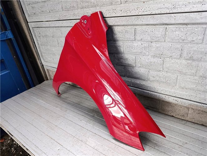 MERCEDES B KLASA W246 12-19 BŁOTNIK PRAWY PRZÓD ORYGINAŁ (17900610800)