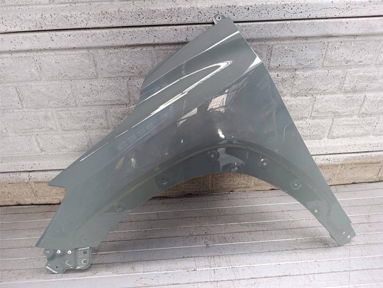 TOYOTA COROLLA CROSS 2020-2025 BŁOTNIK PRZEDNI LEWY ORYGINAŁ (17900652770)