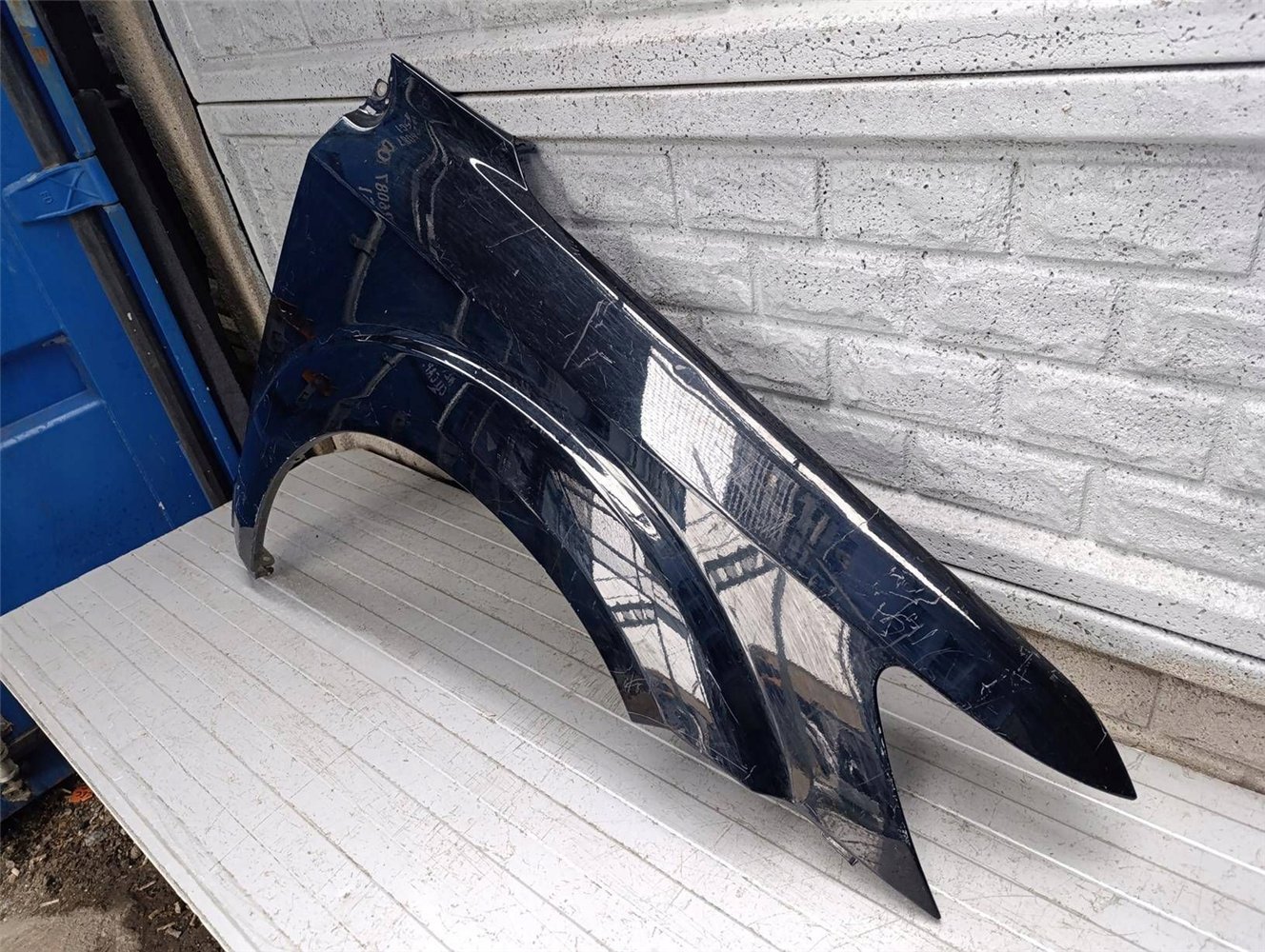 FIAT FREEMONT DODGE JOURNEY BŁOTNIK PRAWY ORYGINAŁ (17904983643)