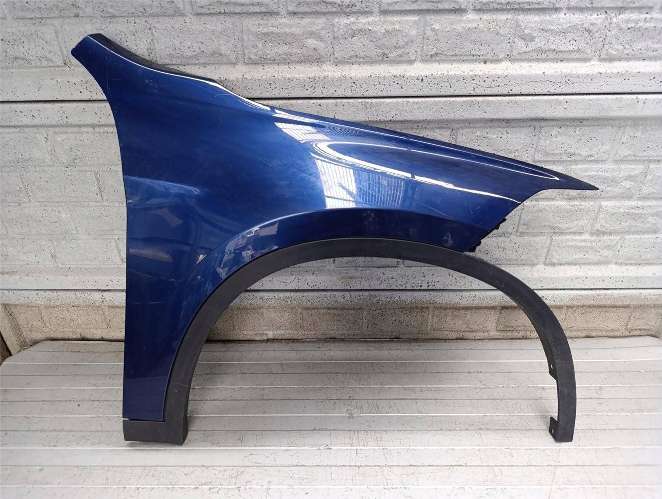 BŁOTNIK PRAWY PRZEDNI BMW X1 F48 2015 - 2022 ORYGINAŁ (17904989403)