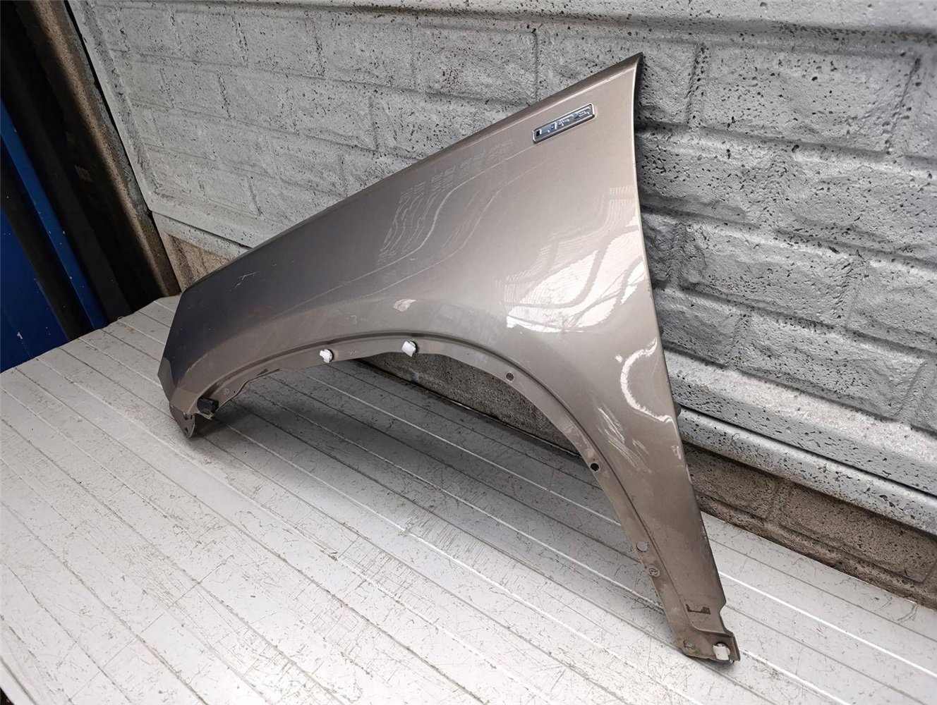 VW TIGUAN 2007-2017 BŁOTNIK PRZEDNI LEWY ORYGINAŁ (17905005103)