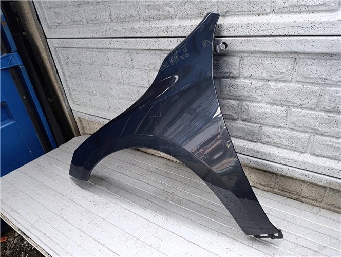 VOLVO S60 V60 LIFT 13-19 BŁOTNIK PRZEDNI LEWY ORYGINAŁ (17905009371)