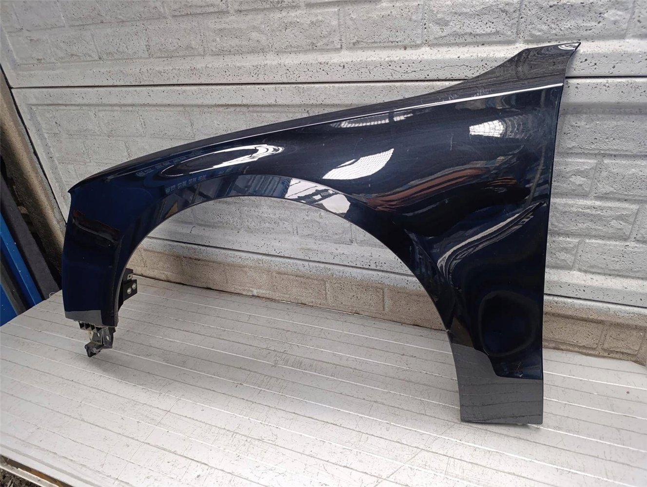 AUDI A8 D4 09-17 BŁOTNIK PRZEDNI LEWY ORYGINAŁ (17905018960)