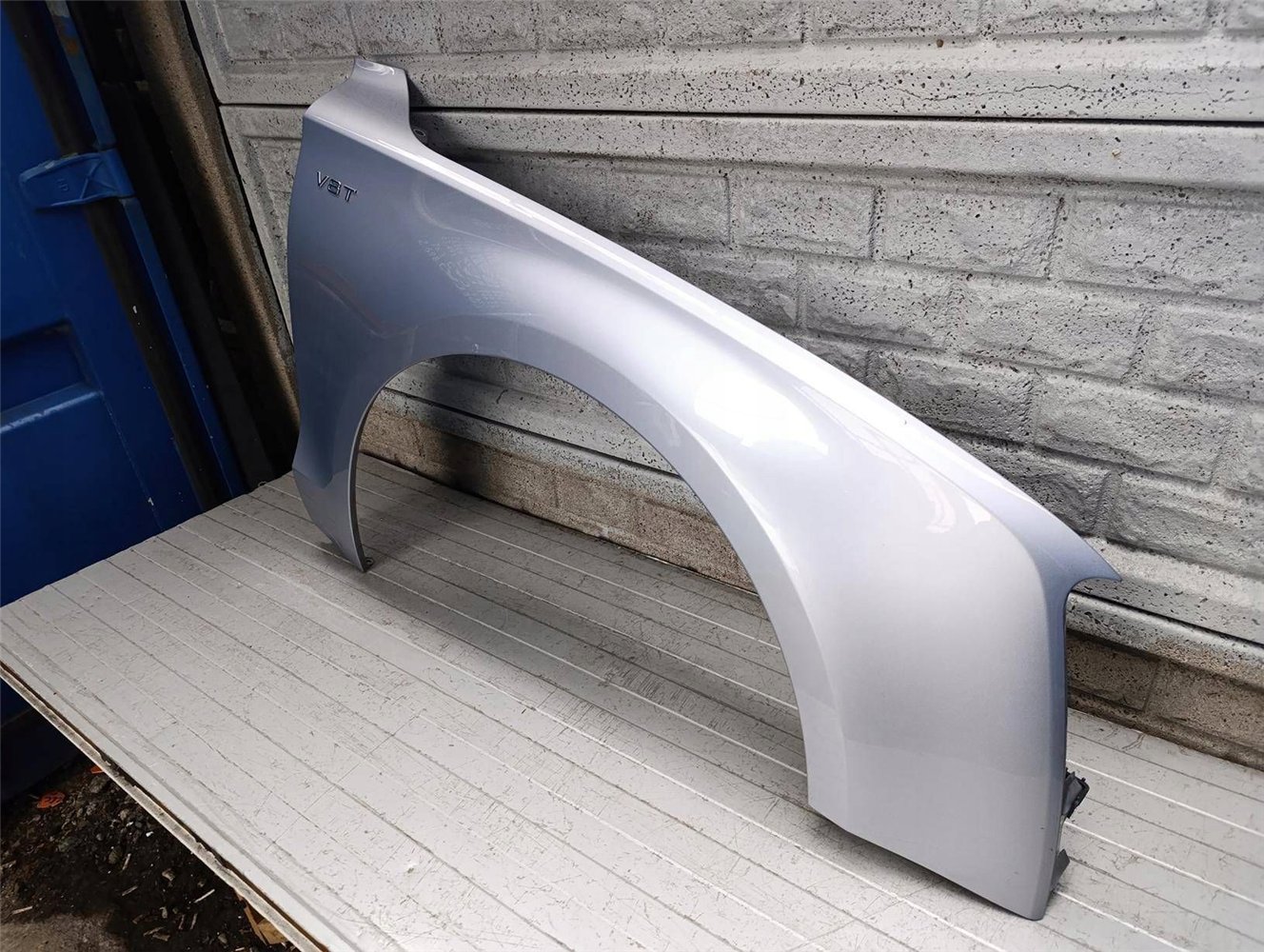 AUDI A8 D4 09-17 BŁOTNIK PRZEDNI PRAWY ORYGINAŁ (17905021672)