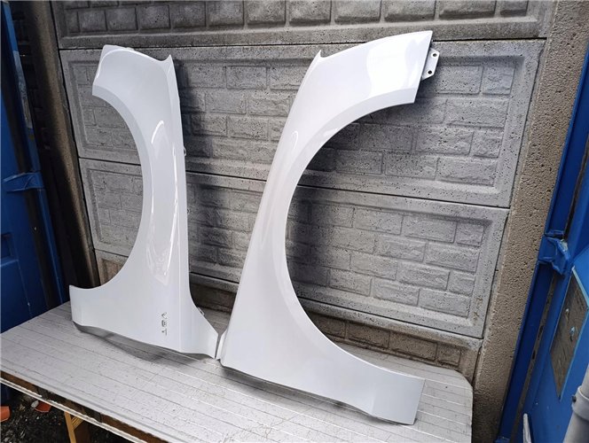 AUDI A8 D4 09-17 BŁOTNIK PRZEDNI LEWY PRAWY ORYGINAŁ (17905022006)