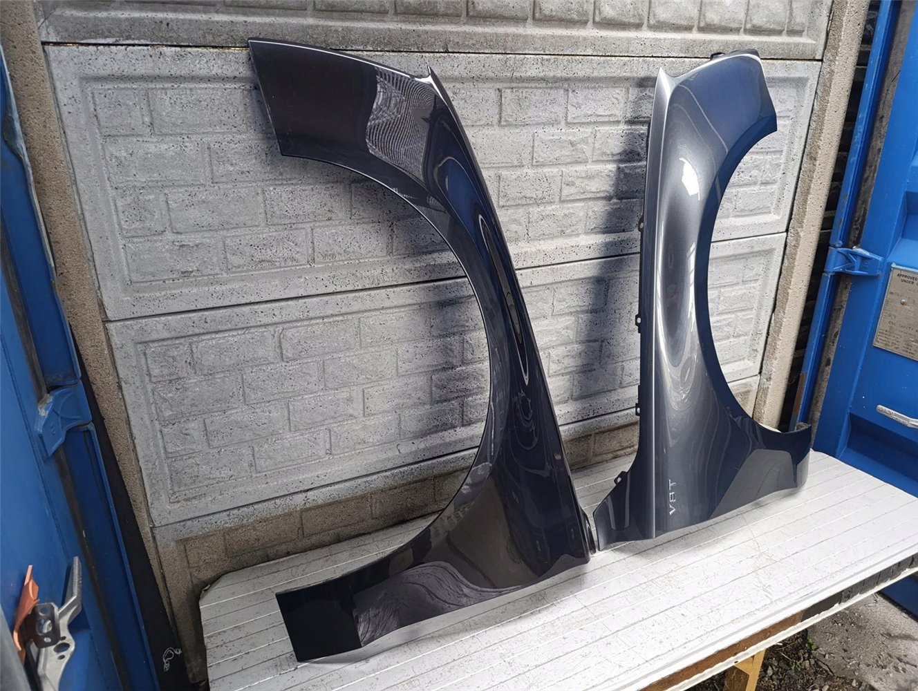 AUDI A8 D4 09-17 BŁOTNIK PRZEDNI LEWY PRAWY ORYGINAŁ (17905024370)