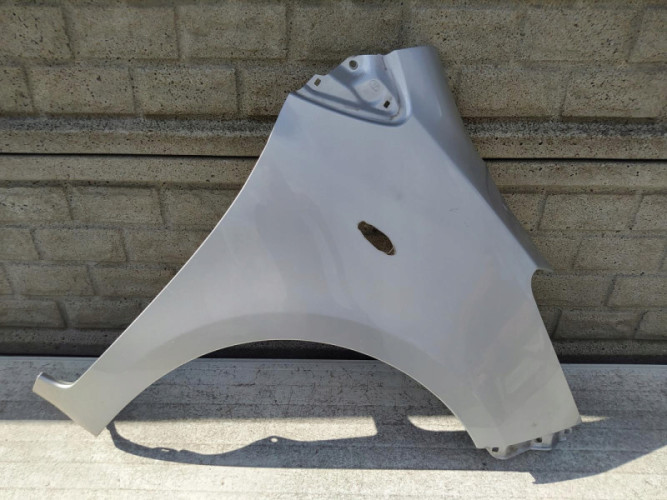 BŁOTNIK PRAWY PRZEDNI TOYOTA YARIS 2 II 2005-2012 - (12364326270)