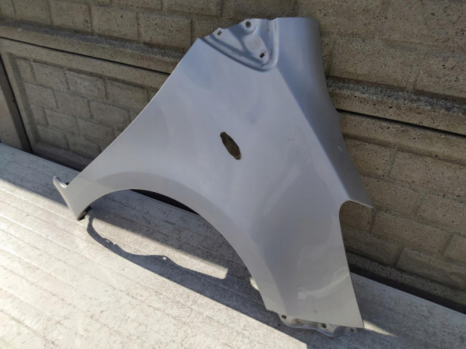 BŁOTNIK PRAWY PRZEDNI TOYOTA YARIS 2 II 2005-2012 - (12364326270)
