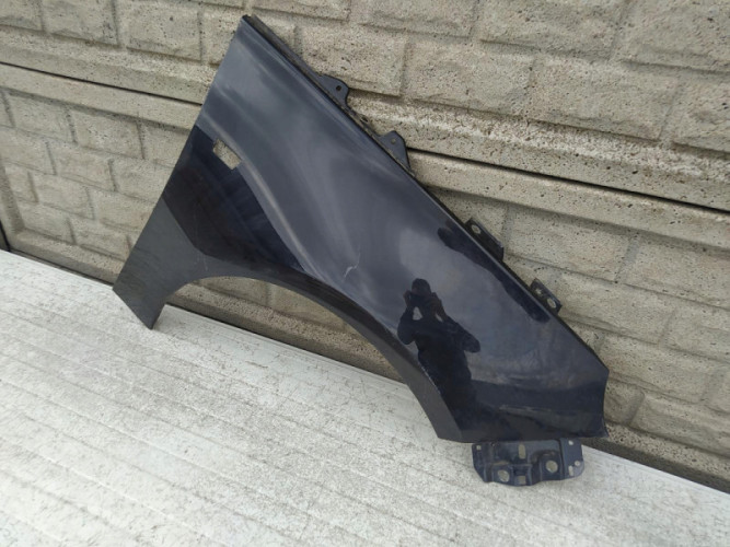 OPEL ADAM BŁOTNIK PRZEDNI PRAWY - (12364452505)