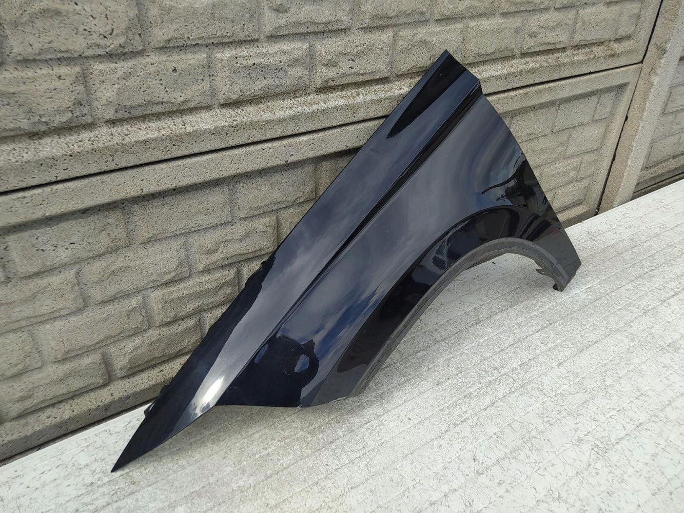 SEAT ATECA BŁOTNIK LEWY PRZEDNI - (12364503210)