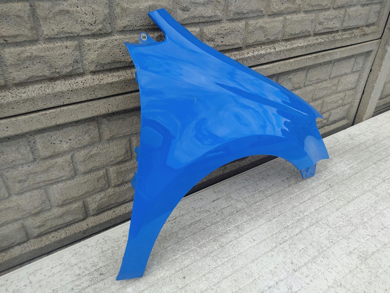 VW POLO 6R0 2009 - 2017 BŁOTNIK PRZEDNI PRAWY - (12369692919)
