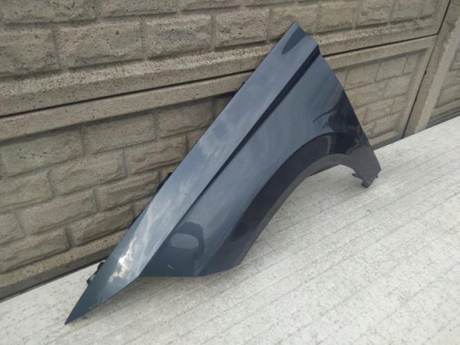SEAT ATECA BŁOTNIK LEWY PRZEDNI - (12377844383)