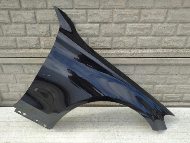 MERCEDES C KLASA W205 14-20 BŁOTNIK PRAWY PRZEDNI - (12378039572)