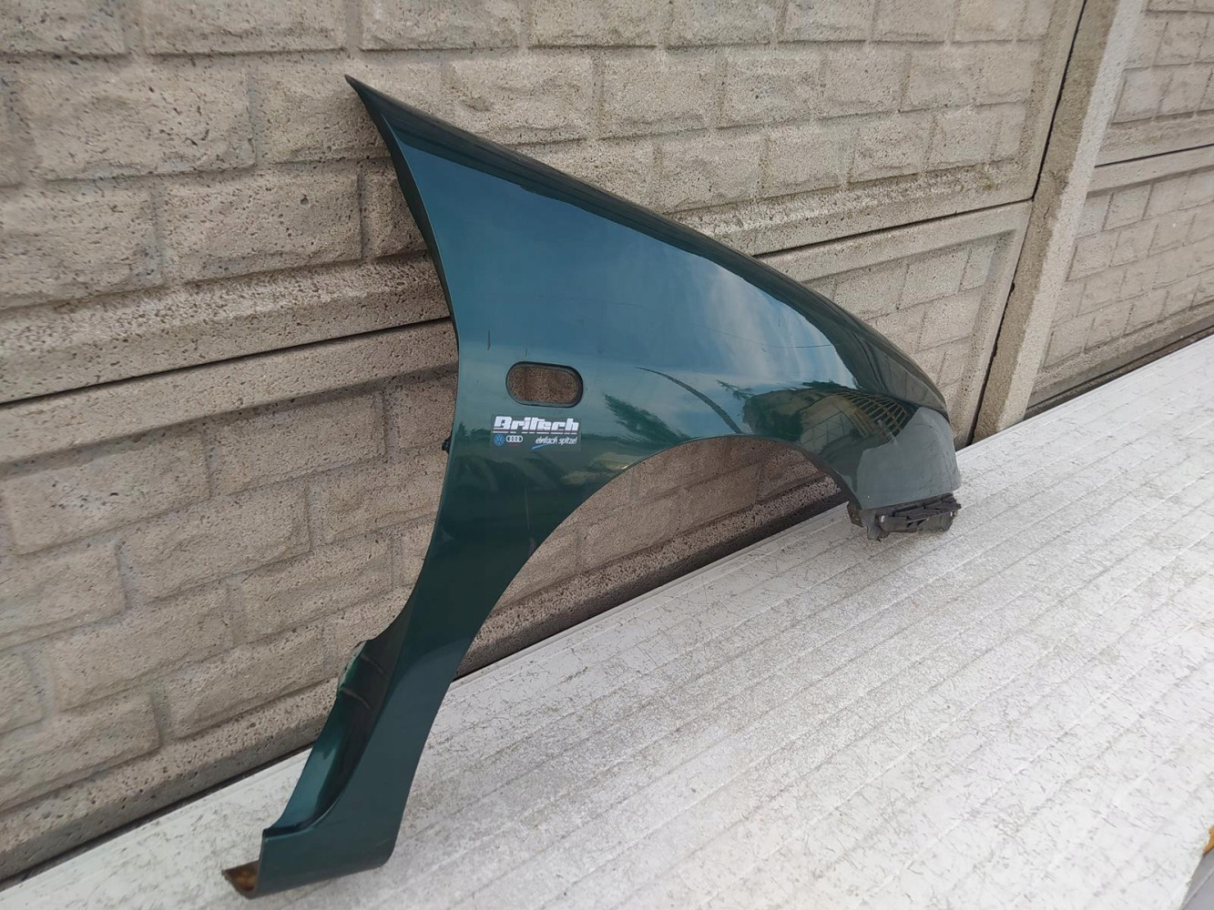 BŁOTNIK PRZEDNI PRAWY VW CADDY INCA CORDOBA IBIZA - (12384119182)