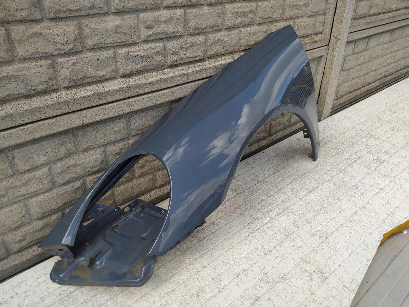 PORSCHE CARRERA 911 991 BŁOTNIK PRZEDNI LEWY - (12391585598)
