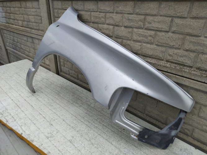 DODGE RAM 06-09 BŁOTNIK PRAWY PRZEDNI - (12392481649)