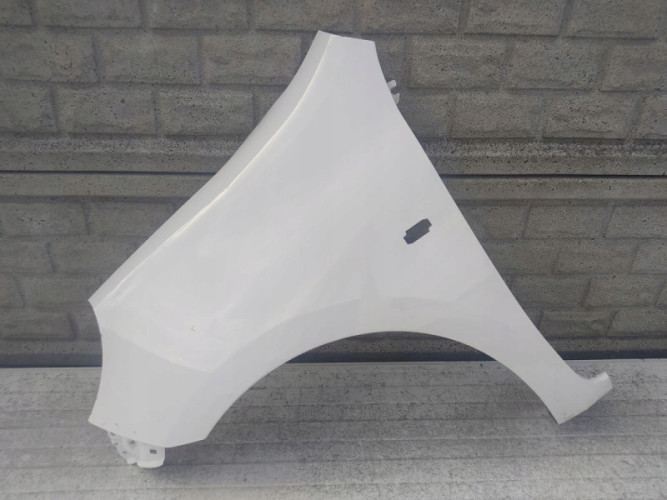 NISSAN MICRA K13 10-13 BŁOTNIK PRZEDNI LEWY - (12403822516)