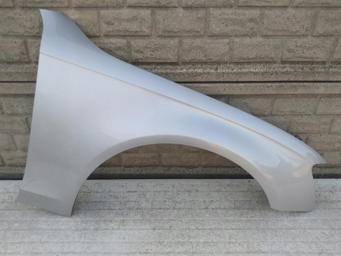 AUDI A4 B8 09-12 PRZED LIFTEM BŁOTNIK PRAWY PRZÓD - (12410133482)
