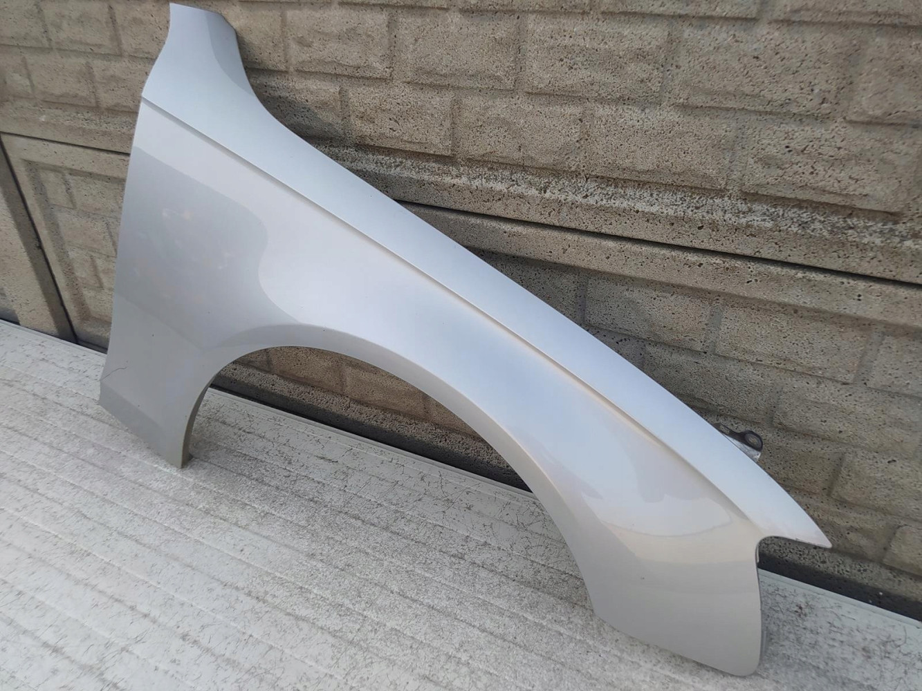 AUDI A4 B8 09-12 PRZED LIFTEM BŁOTNIK PRAWY PRZÓD - (12410133482)