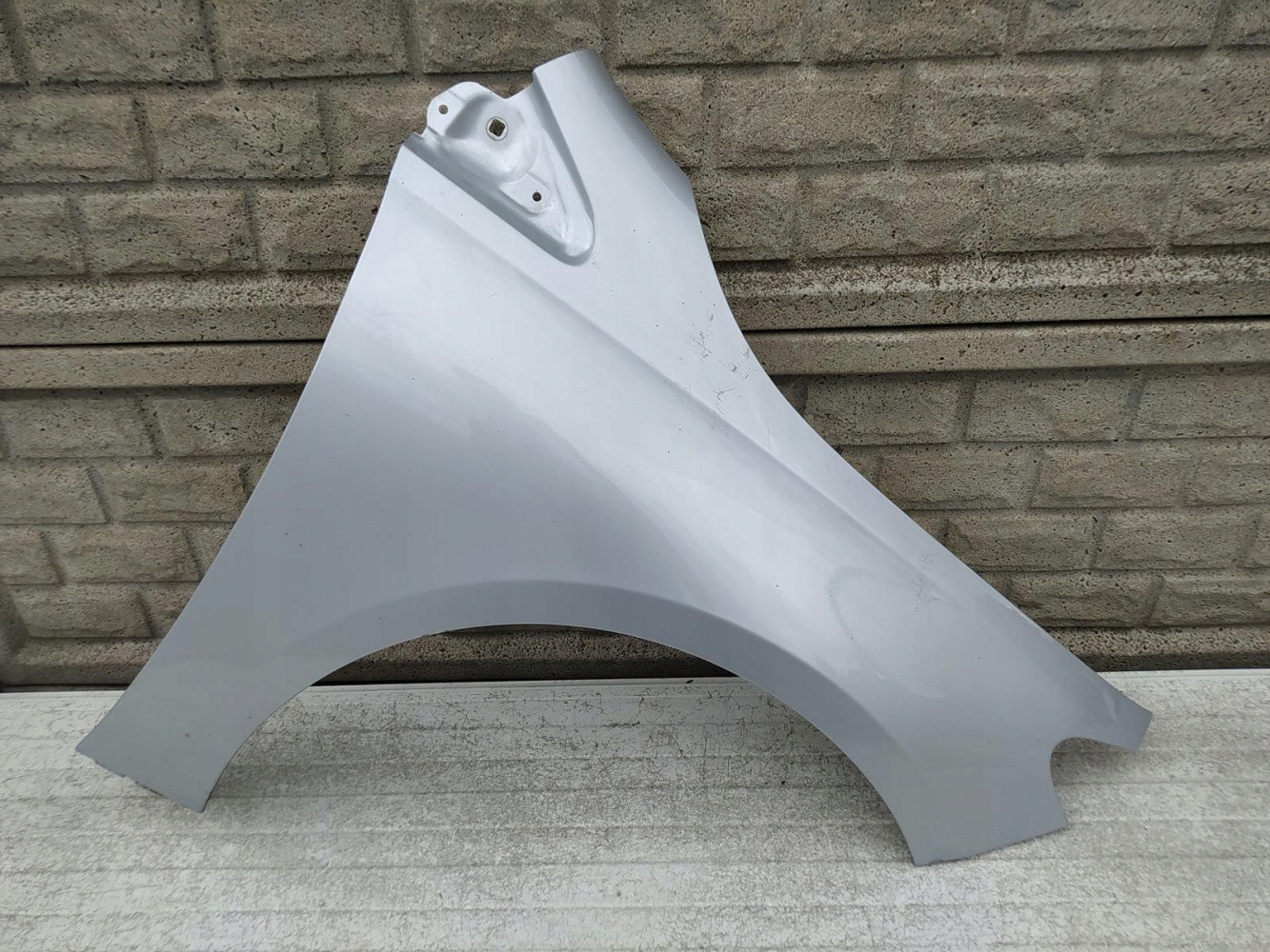 MERCEDES B-KLASA W247 W 247 BŁOTNIK PRAWY PRZEDNI - (12452414783)