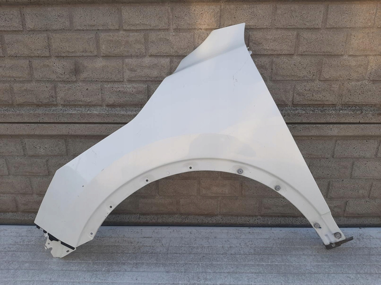 NISSAN QASHQAI j11 2014-2021 BŁOTNIK LEWY PRZEDNI - (12470793622)