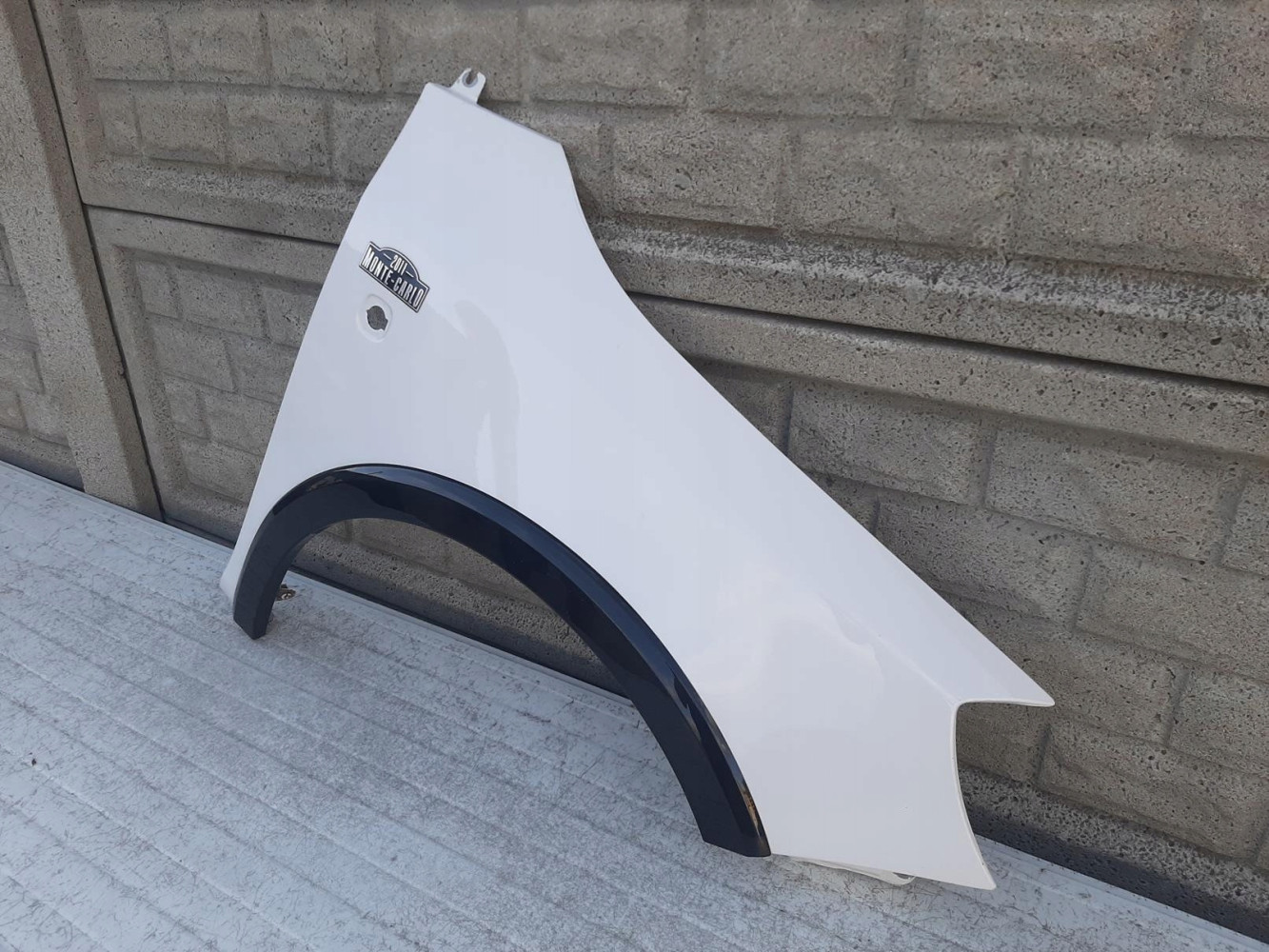 SKODA FABIA MONTE CARLO BŁOTNIK PRZEDNI PRAWY - (12481631308)