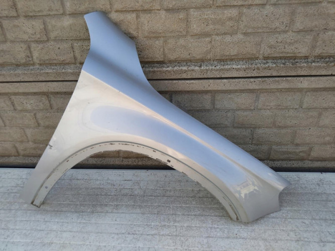 MERCEDES GLA W 156 W156 BŁOTNIK PRZEDNI PRAWY - (12485736272)