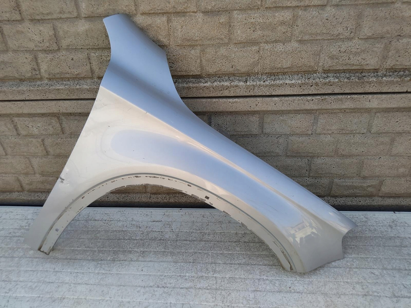 MERCEDES GLA W 156 W156 BŁOTNIK PRZEDNI PRAWY - (12485736272)